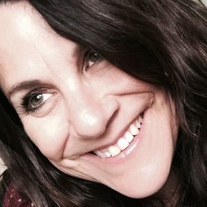 Meet your Posher, Elisa